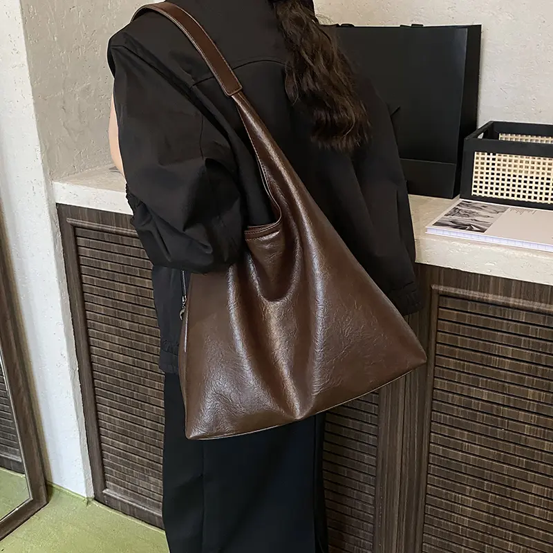 LEFTSIDE High-capacity Retro PU Leather Shoulder Bags for Women Hobo Bag 2025 Winter Luxury Designer New Purses and Handbags