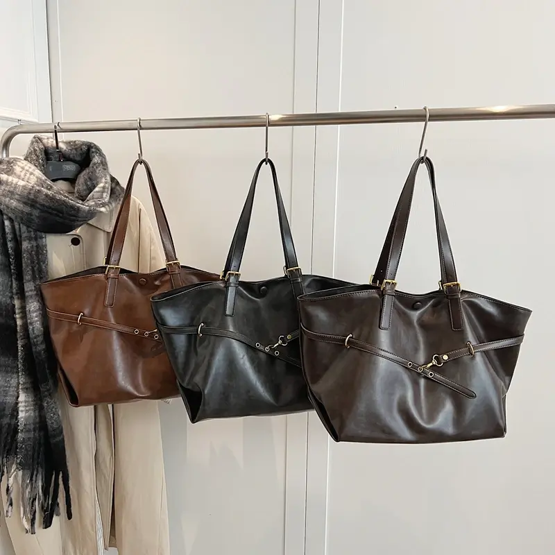 LEFTSIDE Retro Big PU Leather Shoulder Bag for Women 2024 Winter Trend New Y2K Fashion Handbags Females Travel Luxury Tote Bag