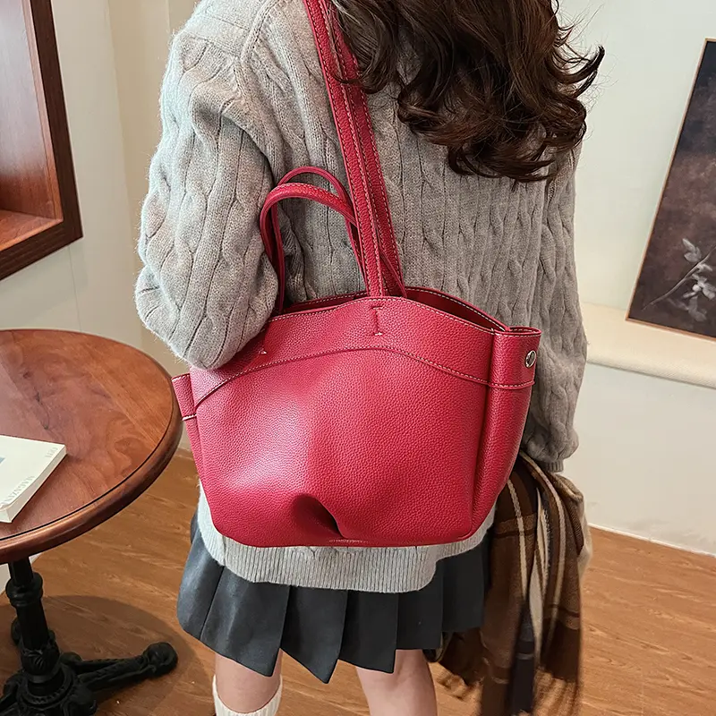 LEFTSIDE Small Design PU Leather Shoulder Bags Lady 2024 Winter New Fashion Crossbody Bag Y2K Trend Handbags and Purses