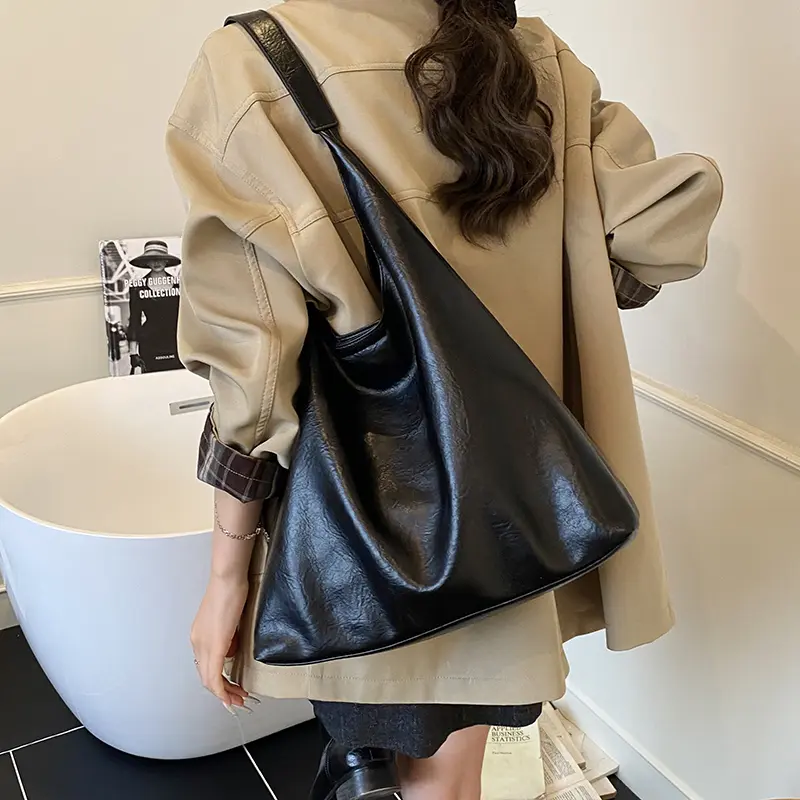 LEFTSIDE High-capacity Retro PU Leather Shoulder Bags for Women Hobo Bag 2025 Winter Luxury Designer New Purses and Handbags