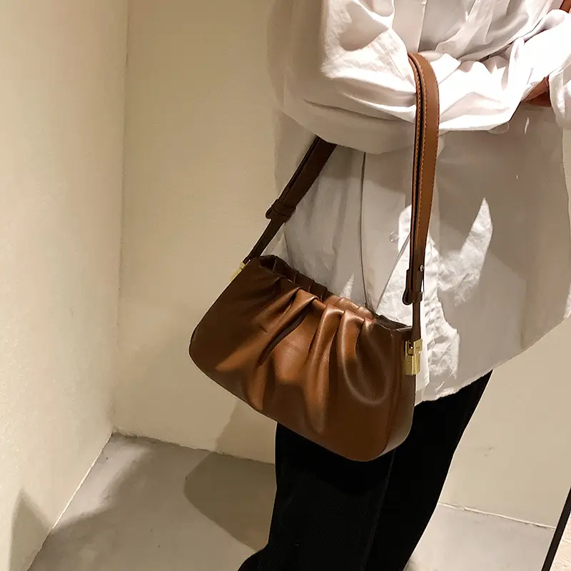 Retro PU Leather Small Armpit Shoulder Bags with Pleats for Women 2025 Winter Handbag and Purses Folds Crossbody Bag Black Brown