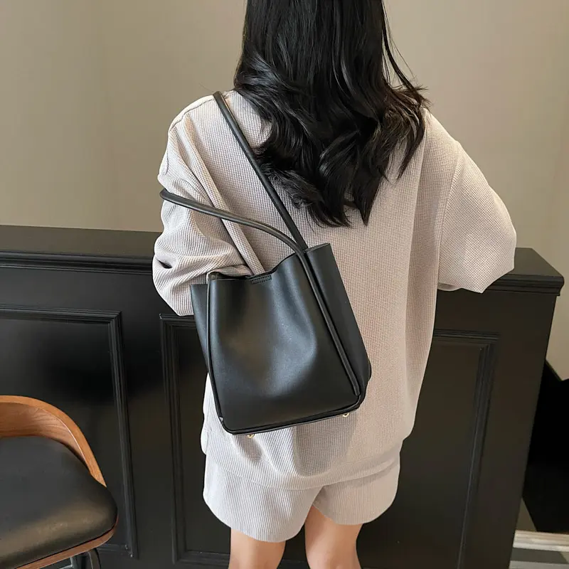 LEFTSIDE Small PU Leather Bucket Bags for Women 2025 New in Luxury Korean Fashion Tote Bag Handbags and Purses Shoulder Bag