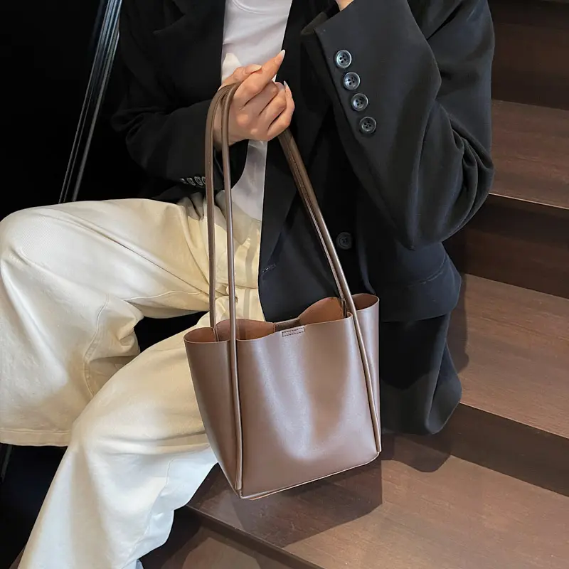 LEFTSIDE Small PU Leather Bucket Bags for Women 2025 New in Luxury Korean Fashion Tote Bag Handbags and Purses Shoulder Bag