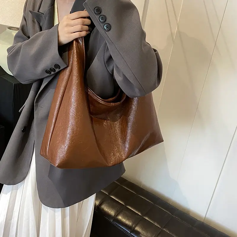 LEFTSIDE Design Large PU Leather Hobo Underarm Bags Lady Winter Shoulder Bag for Women 2024 New Trend Y2K Handbags and Purses