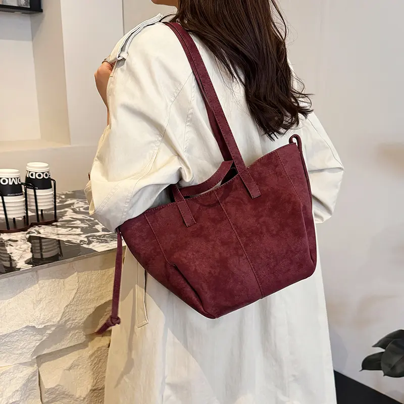 LEFTSIDE Small PU Leather Shoulder Bags for Women 2025 Luxury Designer Crossbody Bag Females Brand Retro New Handbags and Purses