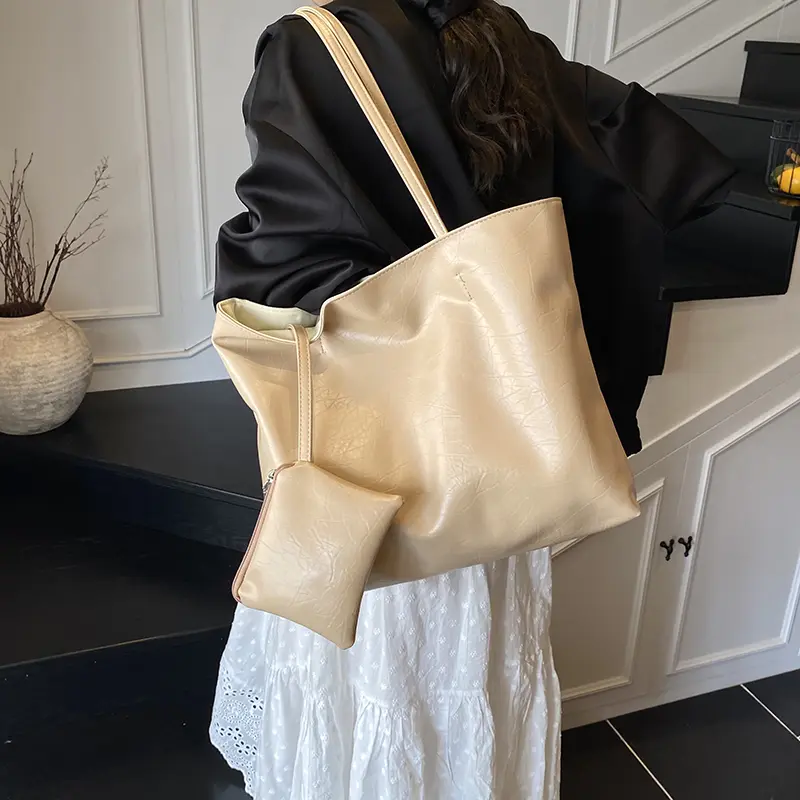 LEFTSIDE high-capacity PU Leather Tote Bags For Women 2025 New Trend Female Shoulder Bag Soft Solid Color Handbags And Purses