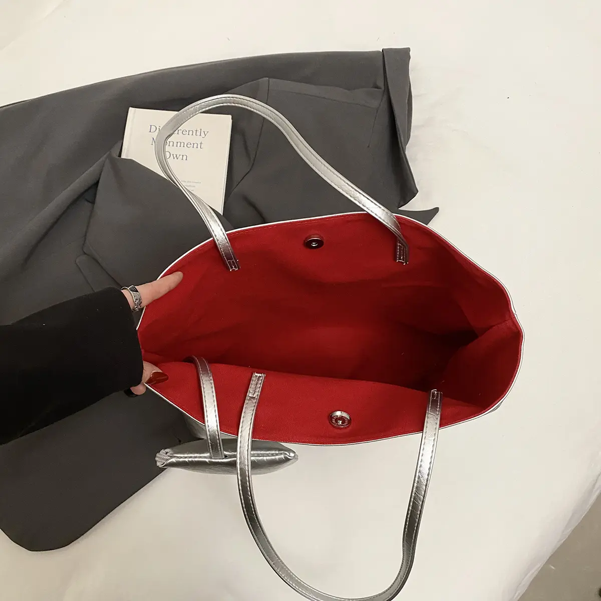 LEFTSIDE high-capacity PU Leather Tote Bags For Women 2025 New Trend Female Shoulder Bag Soft Solid Color Handbags And Purses