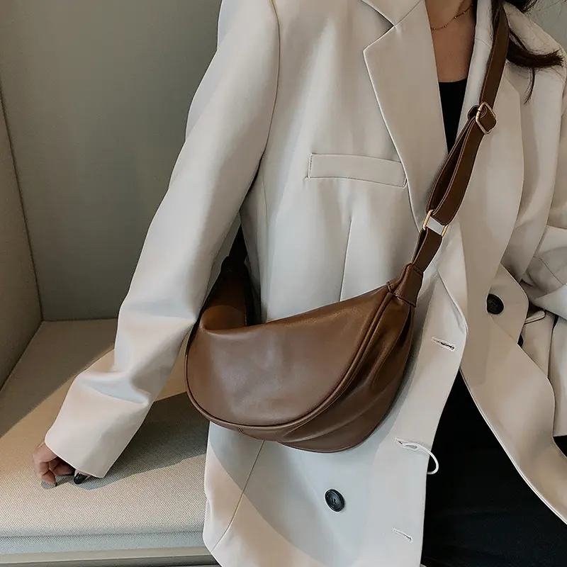 Half Moon Small PU Leather Zipper Crossbody Bags For Women Solid Color Shoulder Handbags 2025 Trends Winter Luxury Brand
