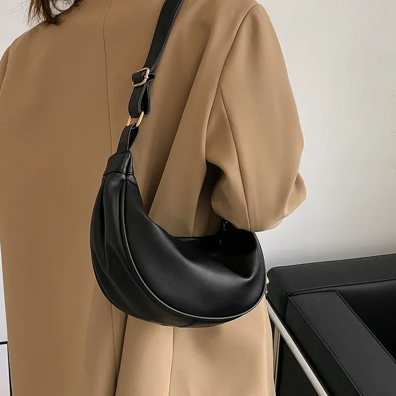 Half Moon Small PU Leather Zipper Crossbody Bags For Women Solid Color Shoulder Handbags 2025 Trends Winter Luxury Brand
