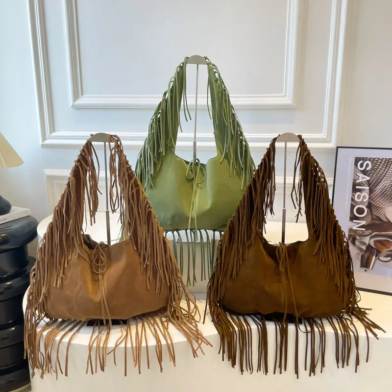 LEFTSIDE Design High capacity PU Leather Shoulder Bags for Women 2025 New Winter Tassels Hobo Bag Females ​Handbags and Purses
