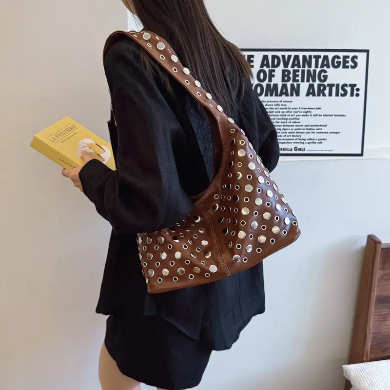 LEFTSIDE  Rivets Design PU Leather Bucket Hobo Bags for Women 2025 New Punk Style Trend Female Shoulder Bag Handbags and Purses