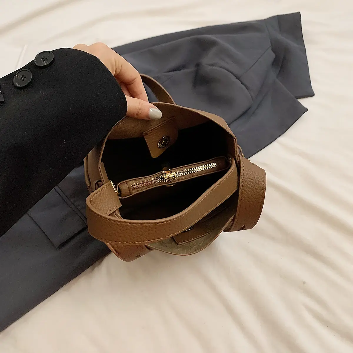 LEFTSIDE Small PU Leather Shoulder Bags For Women 2025 Y2K Korean Fashion Trend Female Bucket Crossbody Bag Lady Handbags