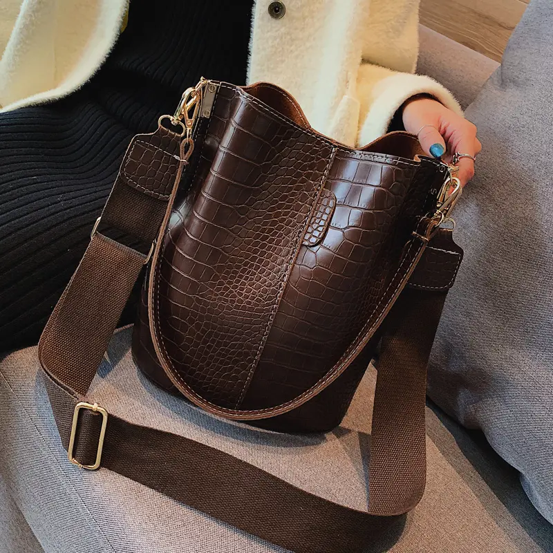 LEFTSIDE Vintage Leather Stone Pattern Crossbody Bags For Women 2025 New Shoulder Bag Fashion Handbags And Purses Bucket Bags