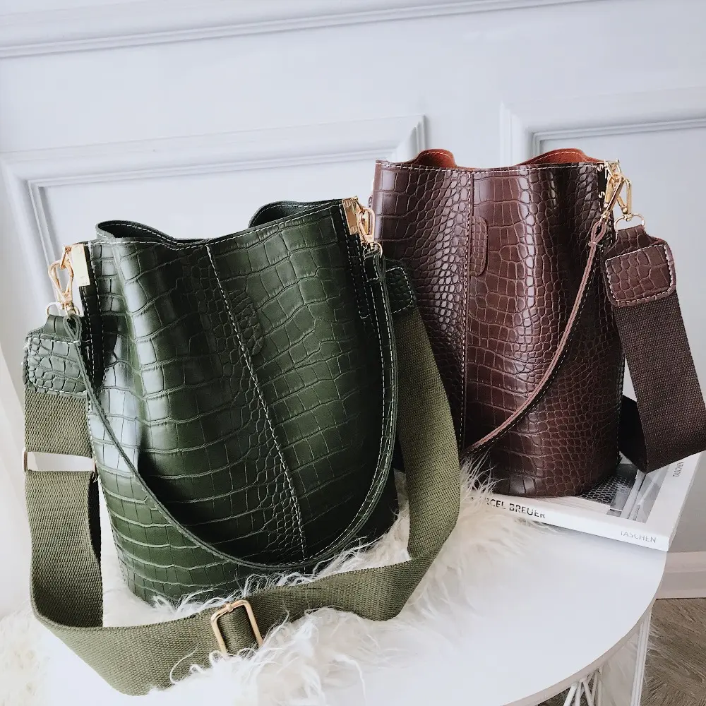 LEFTSIDE Vintage Leather Stone Pattern Crossbody Bags For Women 2025 New Shoulder Bag Fashion Handbags And Purses Bucket Bags