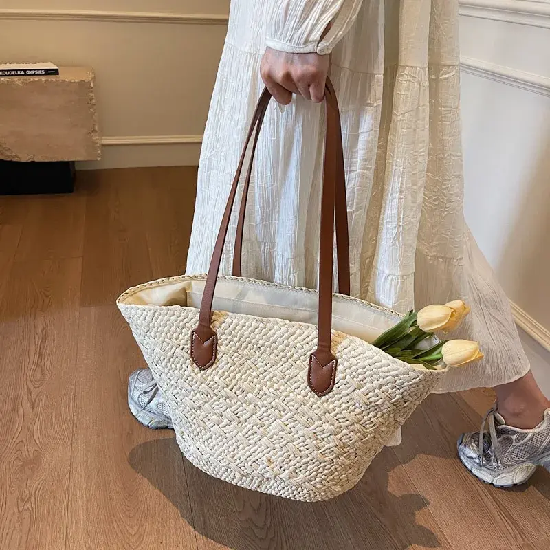 LEFTSIDE Big Weave Zipper Tote Bags for Women 2025 Summer New Fashion Shoulder Bags Lady Handbag Females Straw Tote Beach Bag