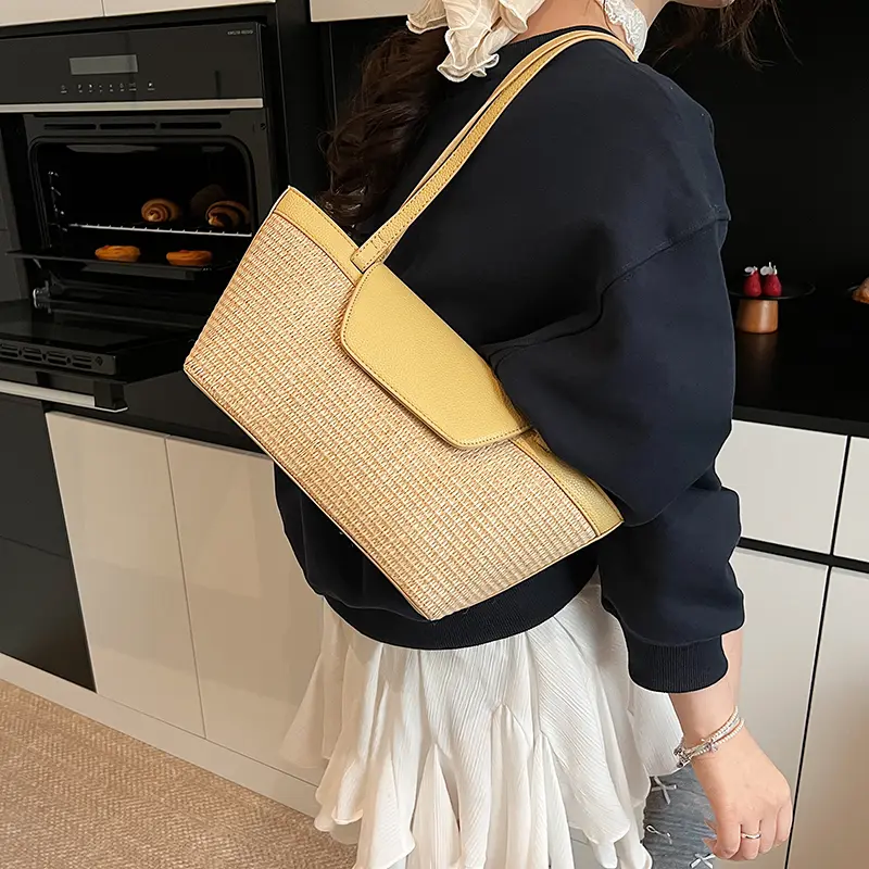 LEFTSIDE Weave Straw Shoulder Bags for Women 2025 Summer Ladies New Tote Bag Females Beach Bags Lady Handbags and Purses