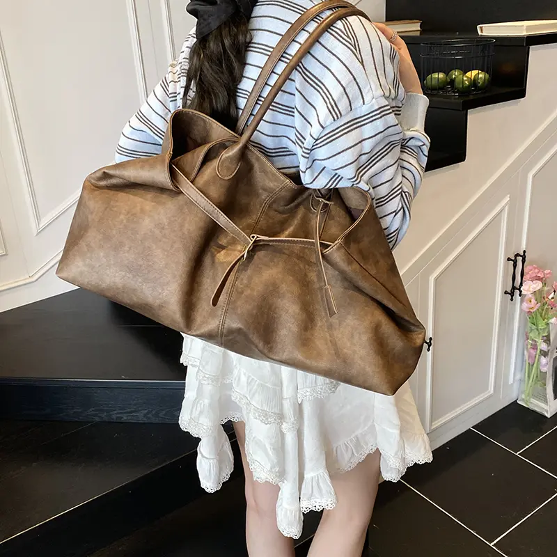 LEFTSIDE Women High Capacity PU Leather Design Square Underarm Shoulder Bag 2025 New in Trendy Female Retro Quality Handbags