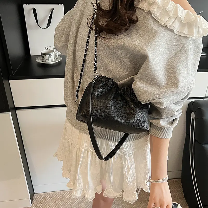 LEFTSIDE 2025 New Luxury Small PU Leather Solid Color Handbags and Purses Women's Crossbody Bag Silver Chain Shoulder Bags