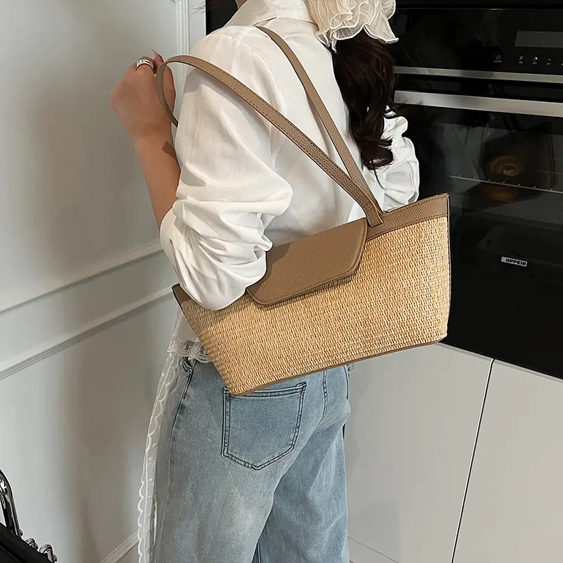 LEFTSIDE Weave Straw Shoulder Bags for Women 2025 Summer Ladies New Tote Bag Females Beach Bags Lady Handbags and Purses