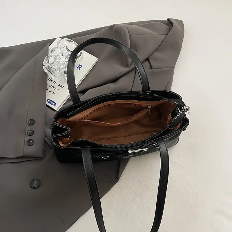 LEFTSIDE Small PU Leather Solid Color Underarm Bags for Women 2024 Y2K Ladies Shoulder Bag Females Handbags and Purses Tote Bag