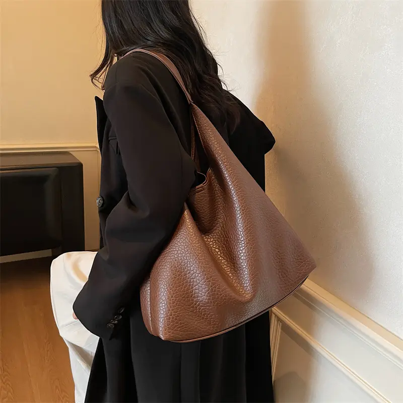 LEFTSIDE High-capacity Retro PU Leather Shoulder Bags for Women Hobo Bucket Bag 2025 Winter Luxury Designer Purses and Handbags