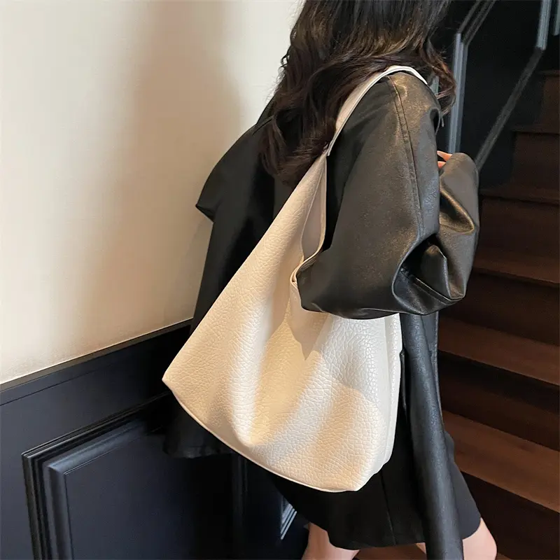 LEFTSIDE High-capacity Retro PU Leather Shoulder Bags for Women Hobo Bucket Bag 2025 Winter Luxury Designer Purses and Handbags