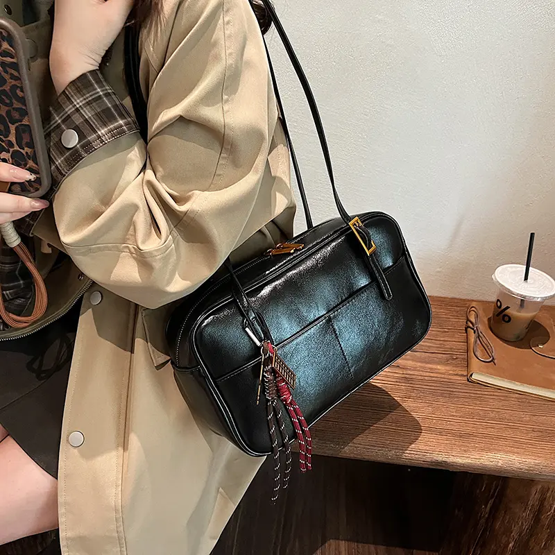 LEFTSIDE Small PU Leather Underarm Bags for Women 2024 Winter Y2K New Trend Fashion Shoulder Tote Bag Handbags and Purses
