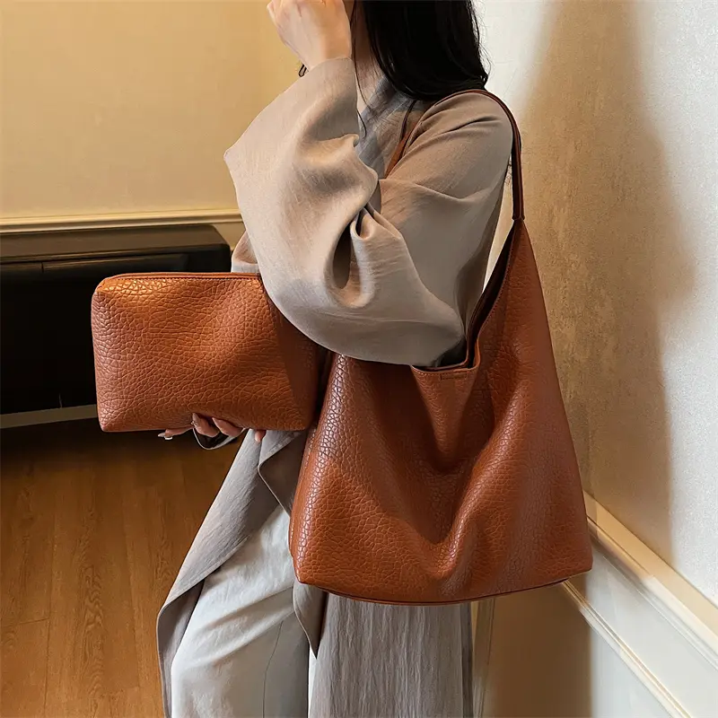 LEFTSIDE High-capacity Retro PU Leather Shoulder Bags for Women Hobo Bucket Bag 2025 Winter Luxury Designer Purses and Handbags