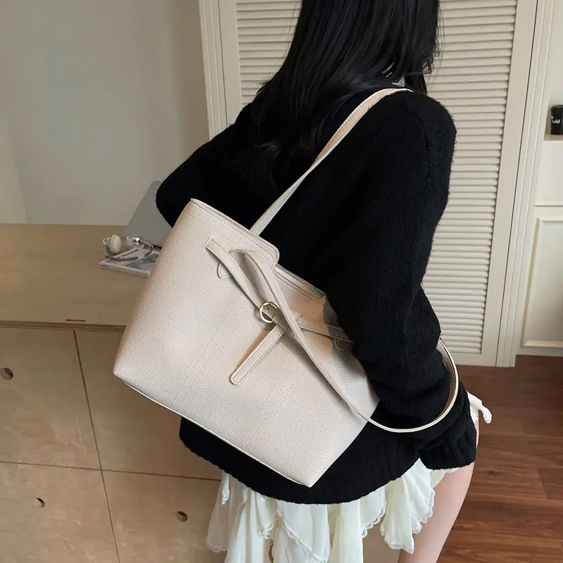 LEFTSIDE 2025 PU Leather Luxury Designer Tote Bag Female High Capacity Shoulder Bag 2025 Female Handbags Solid Color Hand Bag