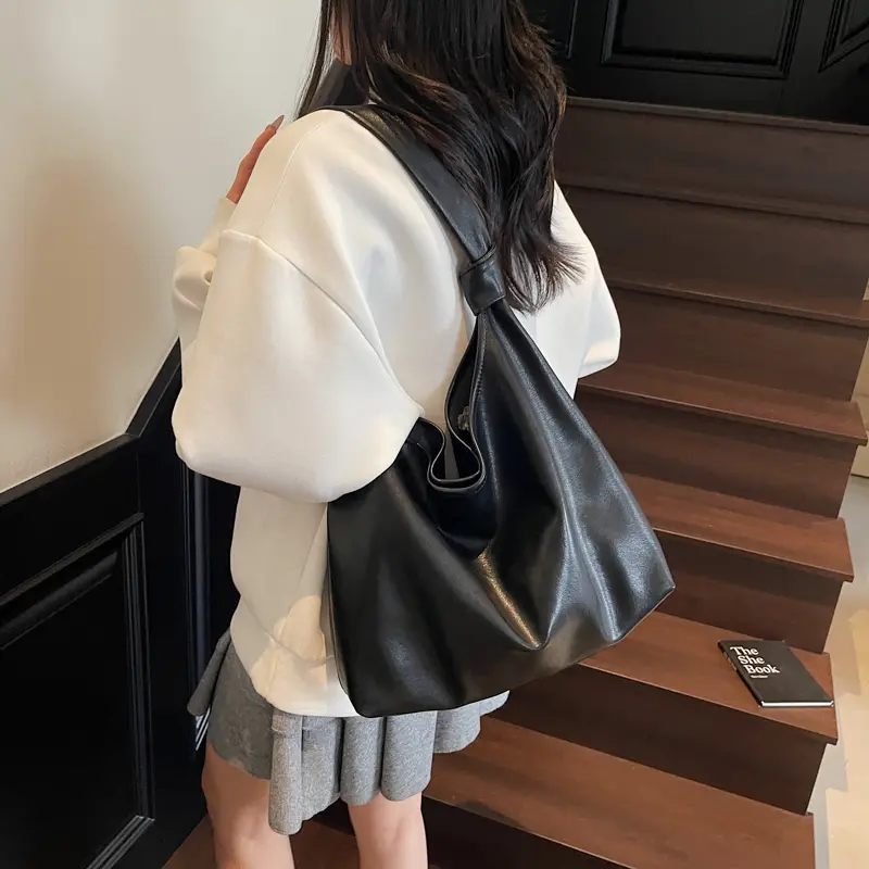 LEFTSIDE Design PU Leather Hobo Underarm Bags Lady Winter Shoulder Bag for Women 2025 New Luxury Brand High-capacity Handbags