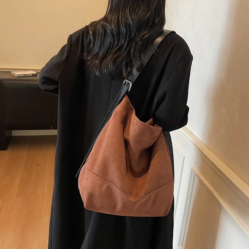 LEFTSIDE High-capacity Retro PU Leather Shoulder Bags for Women Hobo Bag 2025 Winter Luxury Designer New Purses and Handbags