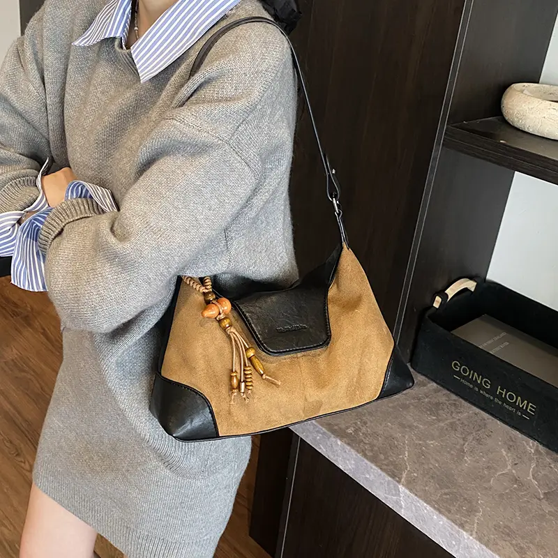 LEFTSIDE Women Small PU Leather Armpit Shoulder Bag 2025 Winter Fashion Retro Underarm Crossbody Bag Luxury Designer Handbags