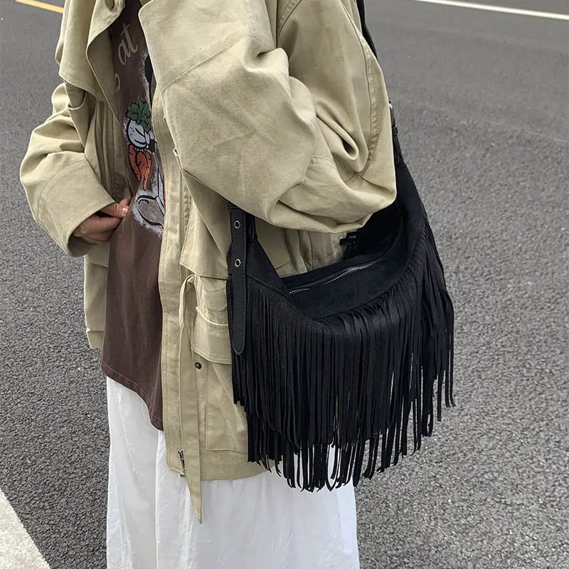 LEFTSIDE Design Punk Style PU Leather Shoulder Bags for Women 2025 Tassels New Crossbody Bag Females Retro ​Luxury Handbags