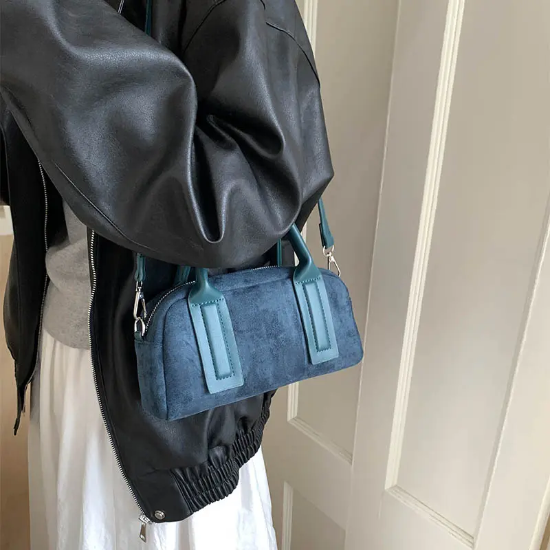 LEFTSIDE Women PU Leather Shoulder Bag 2025 Winter Fashion Retro New Short Handle Crossbody Bag Luxury Designer Handbags