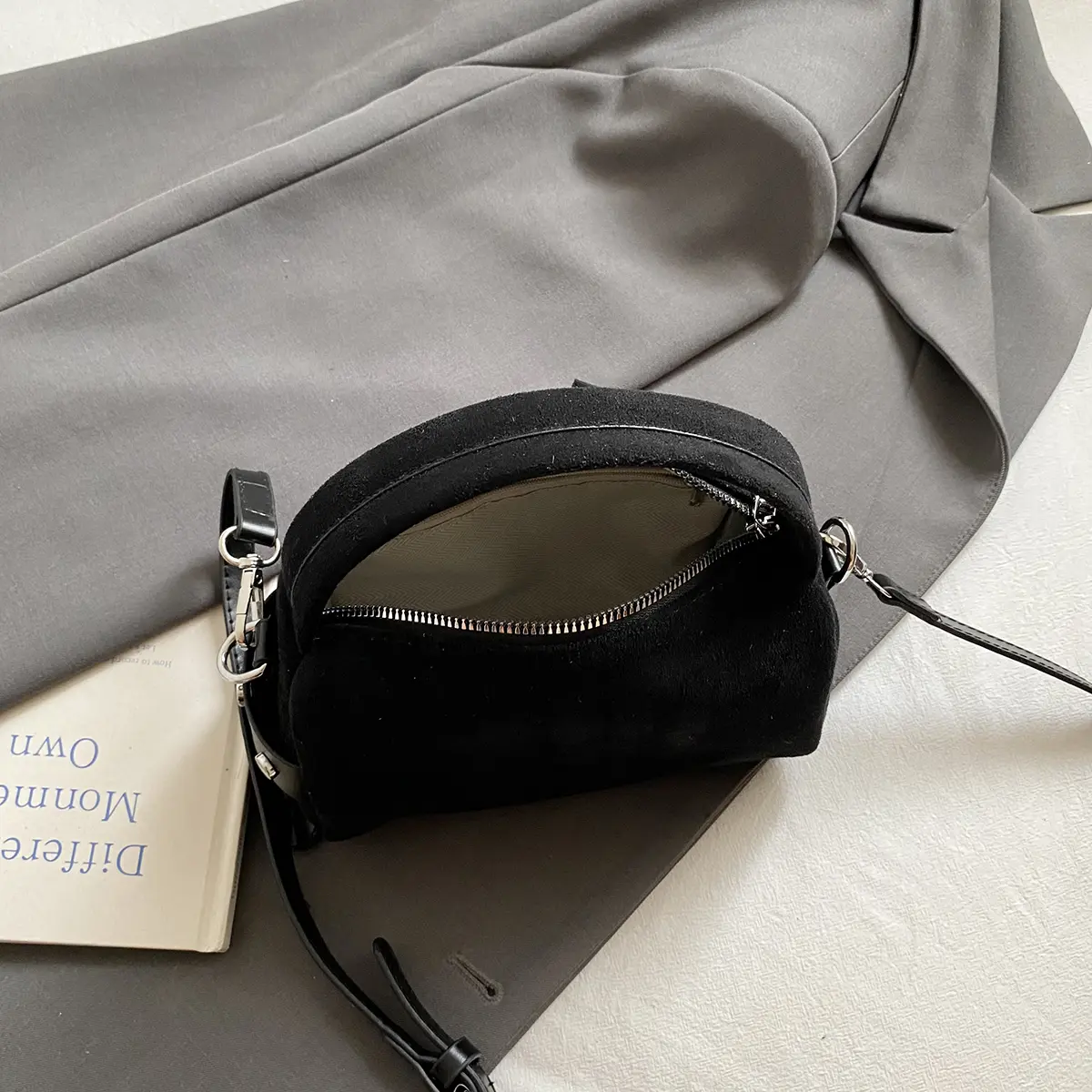 LEFTSIDE Retro Mini PU Leather Shoulder Bags for Women Bucket Crossbody Bag 2025 Winter Luxury Designer Purses and Handbags