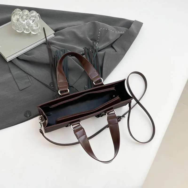 LEFTSIDE Retro Small PU Leather Shoulder Bag for Women 2024 Winter Trend New Y2K Tassels Design Handbags Females Crossbody Bags