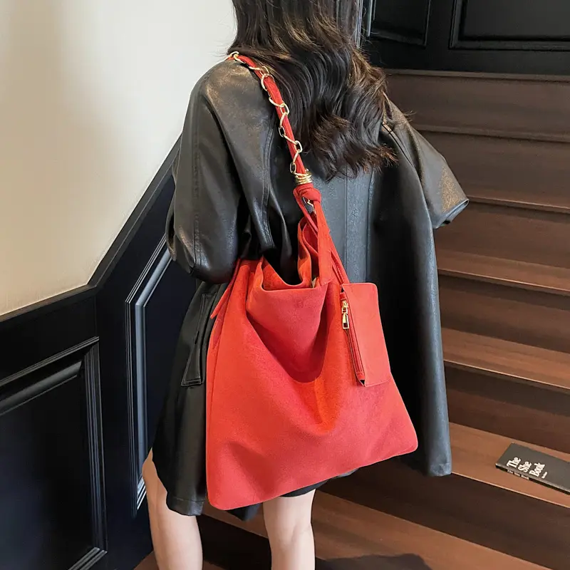 LEFTSIDE Women High Capacity PU Leather Tote Bag 2025 Winter Trend Short Handle Shoulder Bag Luxury Designer Handbags and Purses