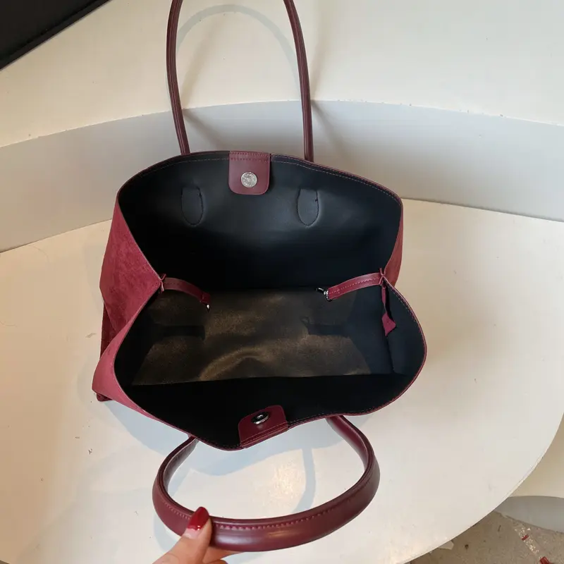 LEFTSIDE Design PU Leather High Capacity Shoulder Bags for Women 2025 New Winter Tote Bag Females Retro New ​Luxury Handbags