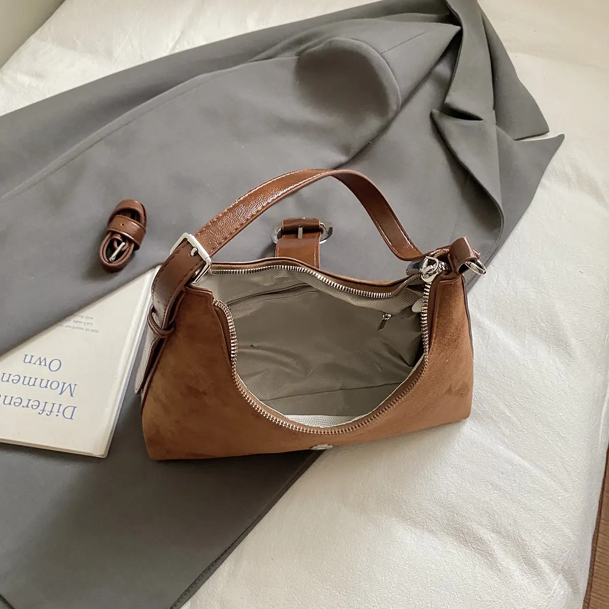 LEFTSIDE Vintage Small PU Leather Shoulder Bags for Women Underarm Crossbody Bag 2025 Winter Luxury Designer Purses and Handbags