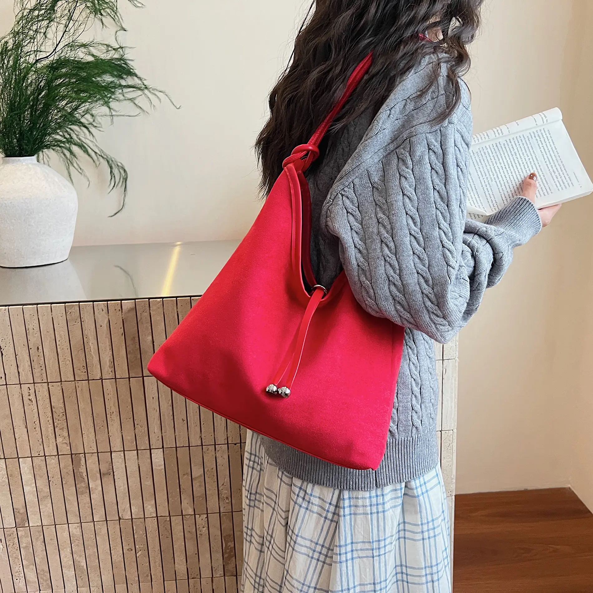 LEFTSIDE Design Faux Suede Shoulder Bags for Women 2025 New Winter Hobo Bag Females Retro New ​Luxury Handbags and Purses