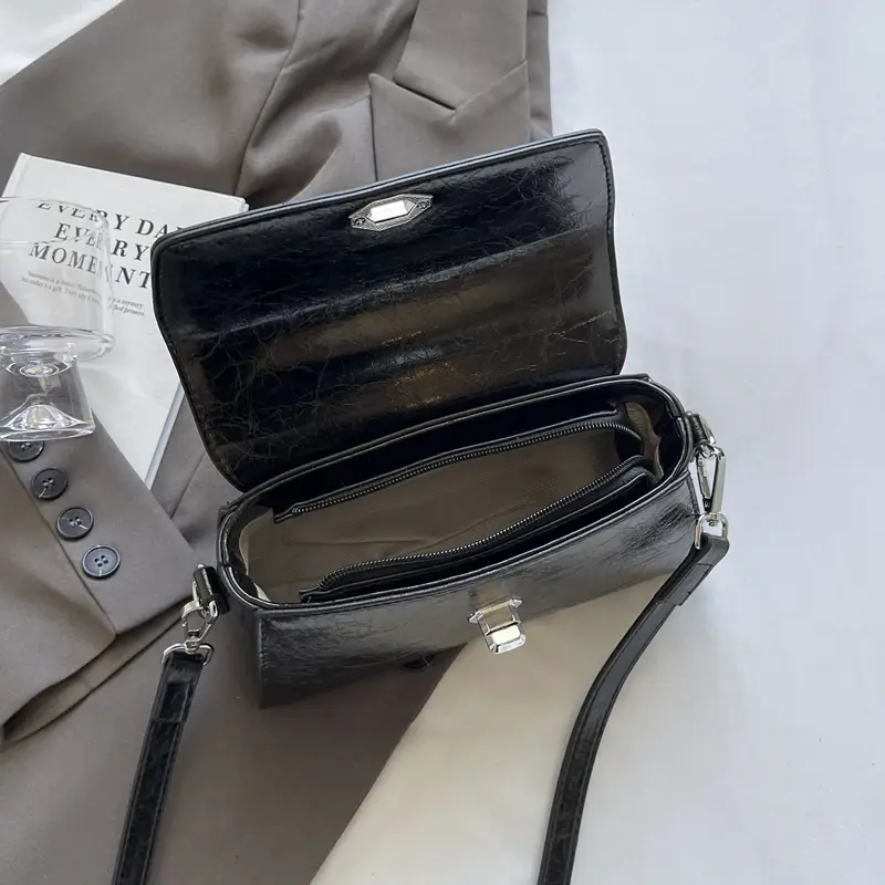 LEFTSIDE 2025 Retro New Short Handle Design Small Flap Bag Women Fashion Handbags and Purses  Shoulder Bag Lady Crossbody Bag