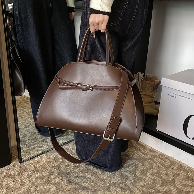 LEFTSIDE Big PU Leather Crossbody Bags Lady Short Handle Shoulder Bag for Women 2024 Designer Y2K Fashion Handbags Tote Bag