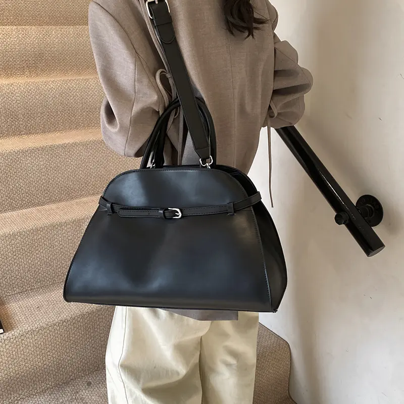 LEFTSIDE Big PU Leather Crossbody Bags Lady Short Handle Shoulder Bag for Women 2024 Designer Y2K Fashion Handbags Tote Bag