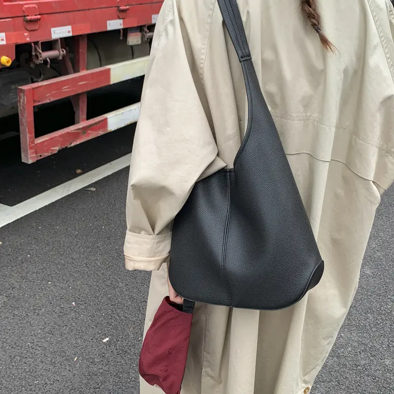LEFTSIDE Luxury PU Leather Small Bucket Bag Female Hobo Bag 2025 Winter Retro Female New Handbags Crossbody Shoulder Bag