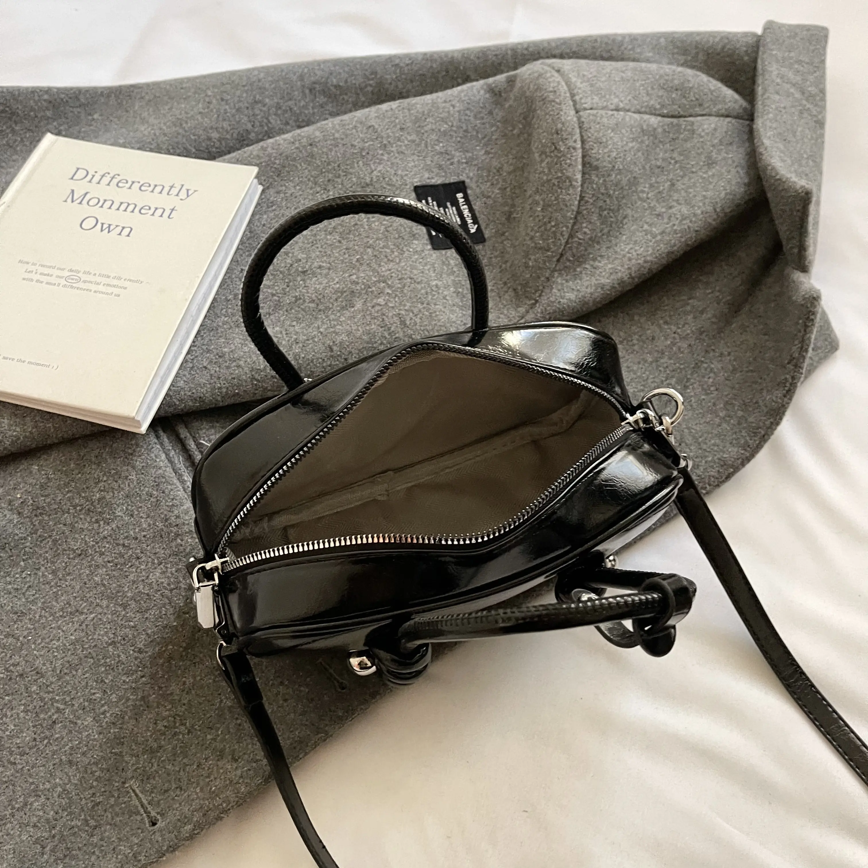 LEFTSIDE Women Short Handle Small PU Leather Crossbody Bag Fashion Handbags 2025 Top-Handle Female Cute Shoulder Bag for Girl