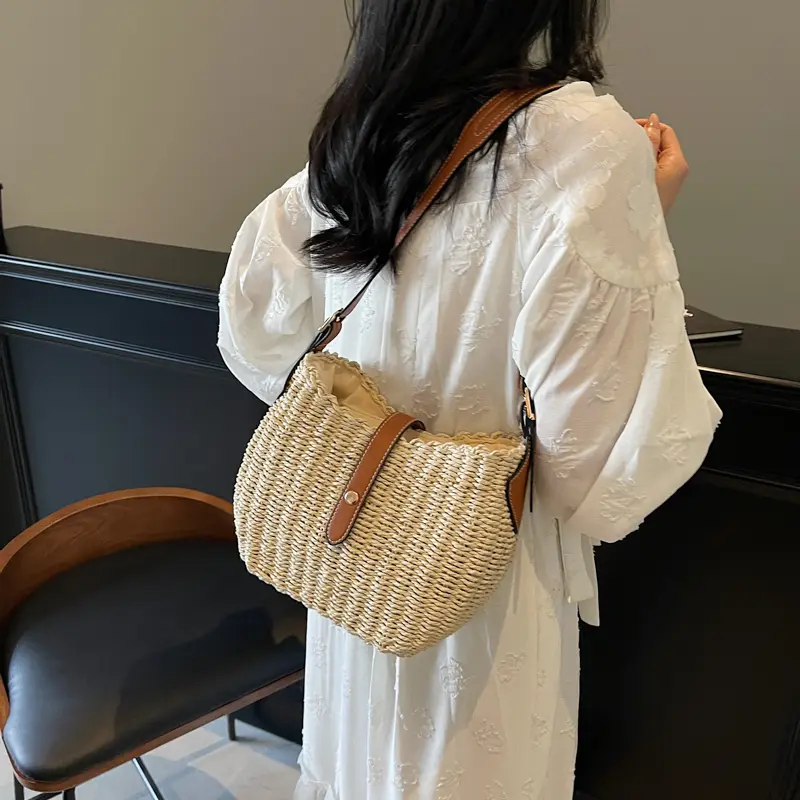LEFTSIDE Small Straw Tote Bags for Women 2025 Summer Y2K Ladies Shoulder Bag Females Beach Crossbody Bags Handbags and Purses