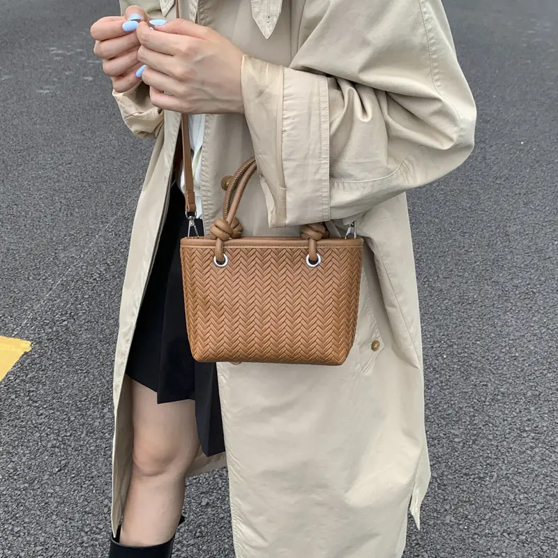 LEFTSIDE Small Weave PU Leather Shoulder Bags for Women 2025 Luxury Brand Designer Crossbody Bag Females Underarm Bag Handbags