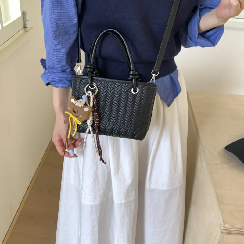LEFTSIDE Small Weave PU Leather Shoulder Bags for Women 2025 Luxury Brand Designer Crossbody Bag Females Underarm Bag Handbags