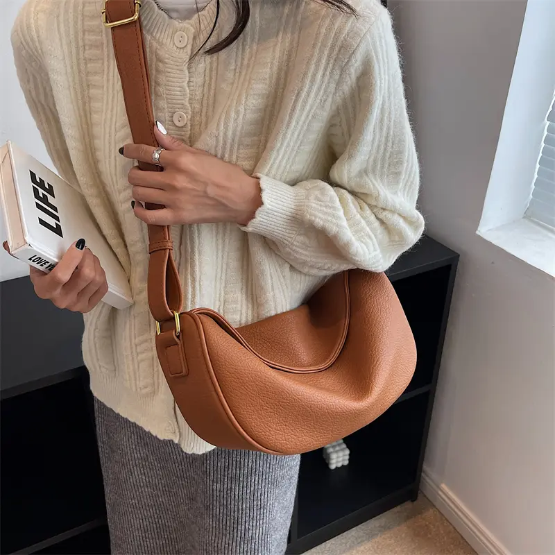 LEFTSIDE Large Crossbody Bags for Women 2025 Winter High Capacity Handbags Solid Soft Shoulder Bags Females Travel Hobos Bag