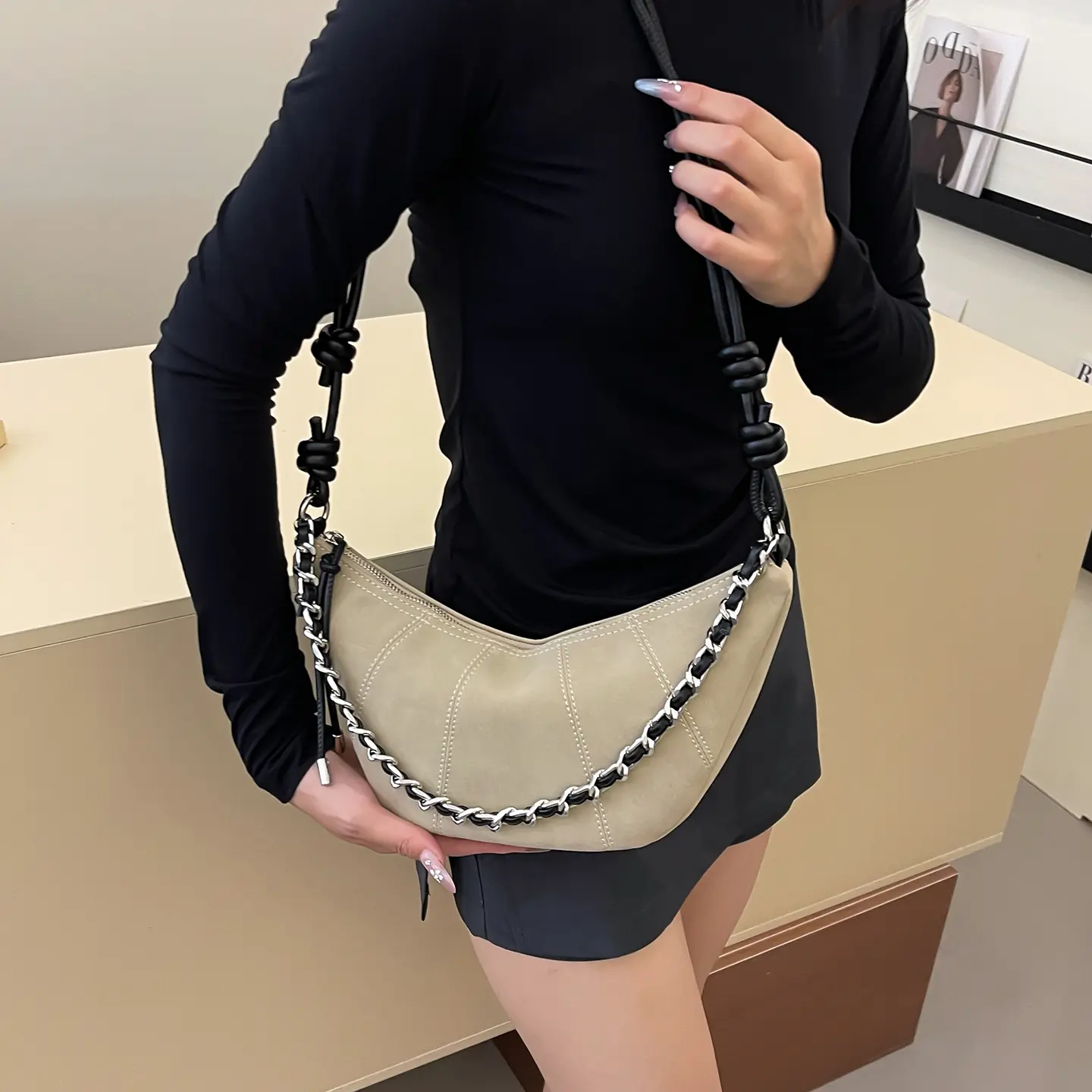 LEFTSIDE Retro Small Splicing leather Saddle Bag 2025 New Trendy Shoulder Bag Fashion Crossbody Bag Females Chain Handbags